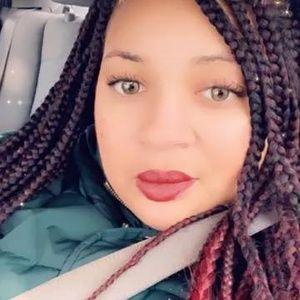 Meet your Posher, Tayler